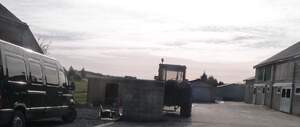 295725