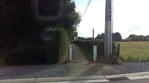 302221