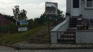 307566