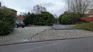 335623