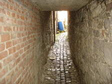 33573