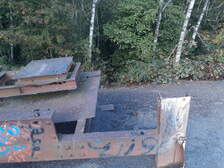 373746