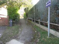 375743