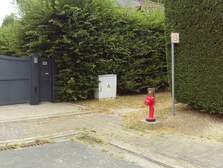 384267