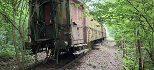 384451