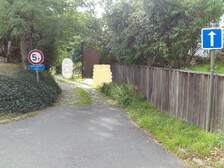 385463
